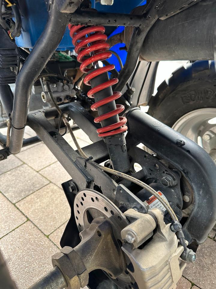 Weitere Motorräder SYM Quad 200 Trackrunner 2007 — photo 10