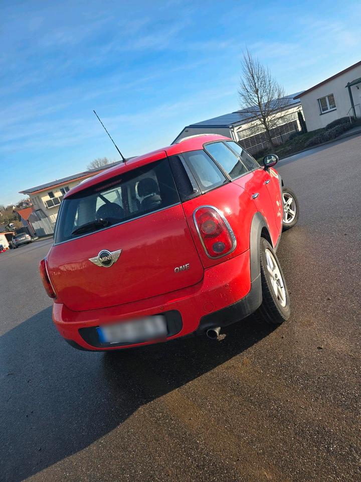 Mini Countryman S (Cooper) 2012 — rear view