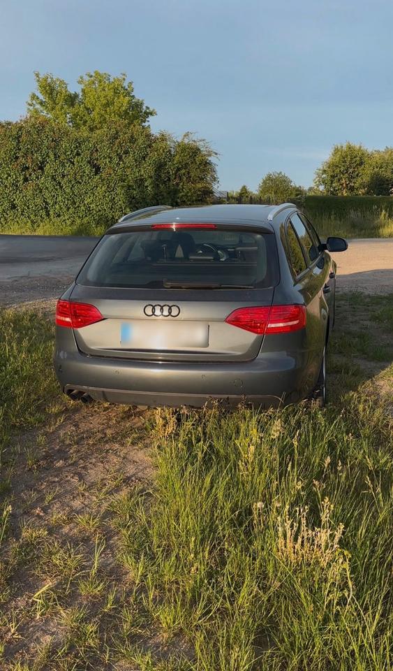 Audi A4 2010 — rear view