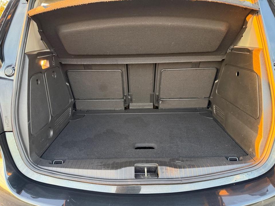 Opel Meriva 2013 — двигун