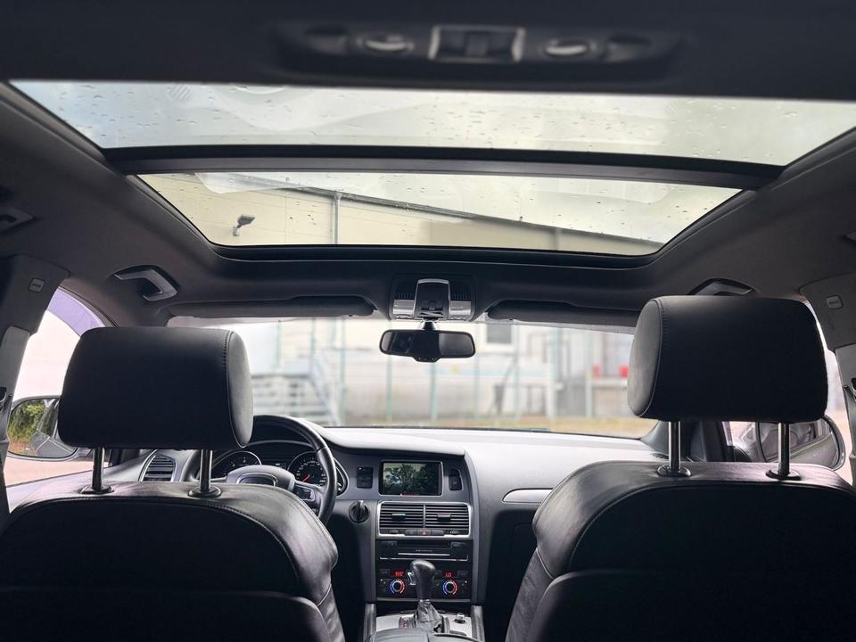Audi Q7 2010 — photo 19