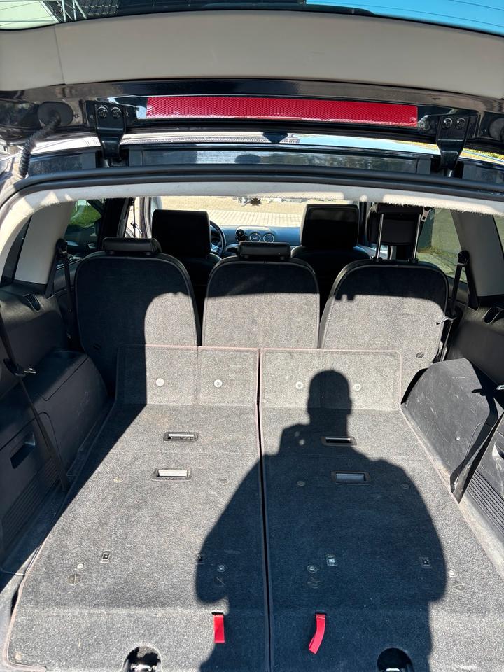 Ford S-Max 2008 — photo 11