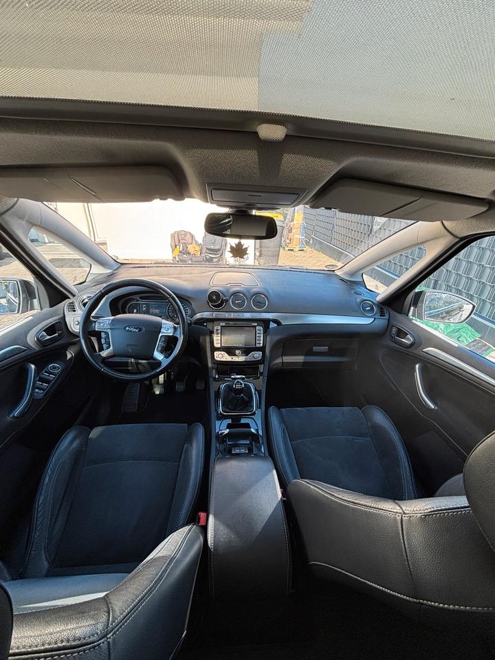 Ford S-Max 2008 — photo 14