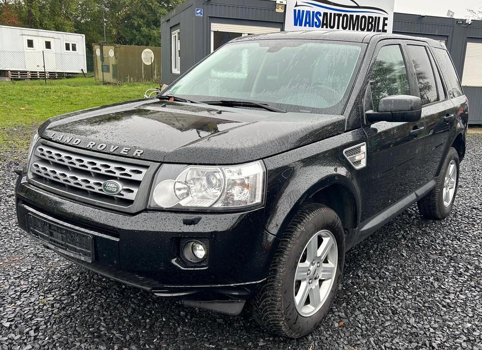 Land Rover Freelander 2012 — interior