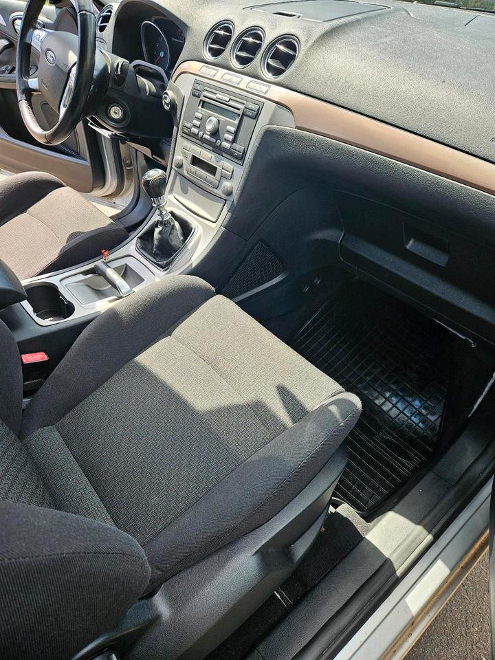 Ford S-Max 2007 — photo 10