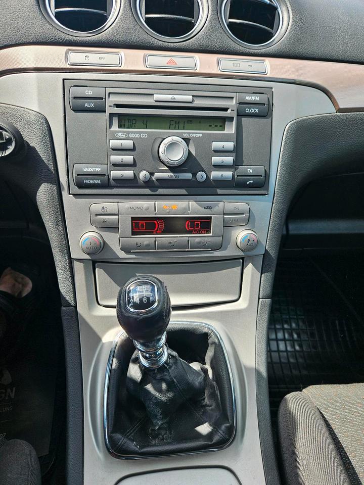 Ford S-Max 2007 — photo 15