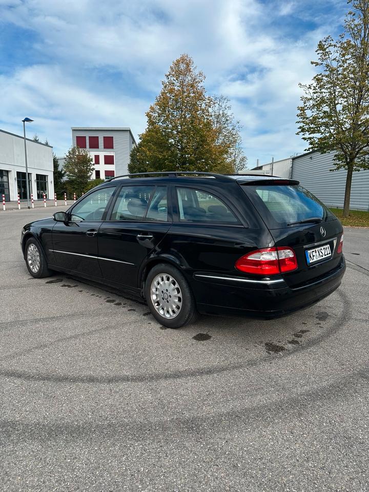 Mercedes Benz E 220 2006 — engine