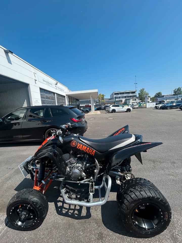 Yamaha Yfm 350 Raptor Quad 2006 — rear view