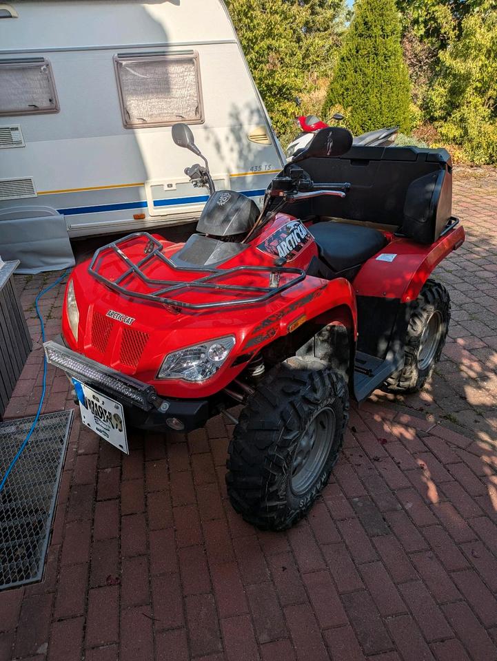 Weitere Motorräder Arctic CAT 350 - Quad/ATV - TÜV neu - Seilwinde - AHK - Koffer 2011 — двигун 350 ccm