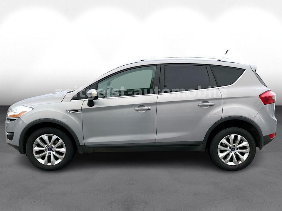 Ford Kuga 2011 — двигун