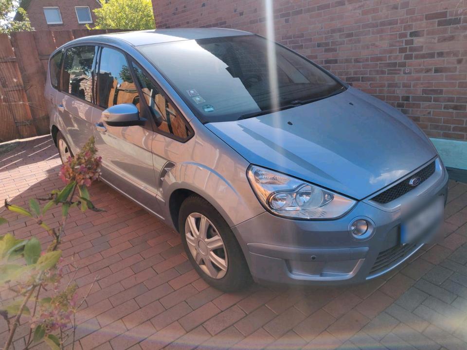Ford S-Max 2007 — вигляд ззаду