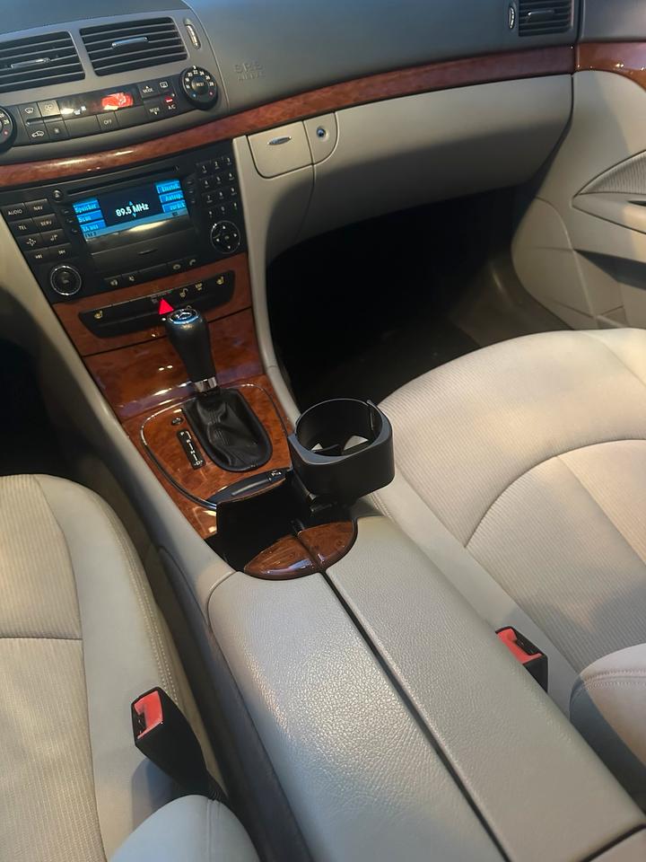 Mercedes Benz E 220 2007 — photo 10