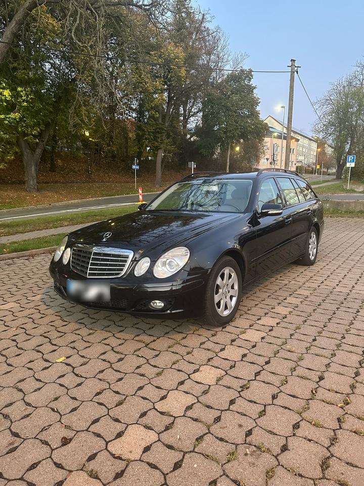 Mercedes Benz E 220 2007 — rear view