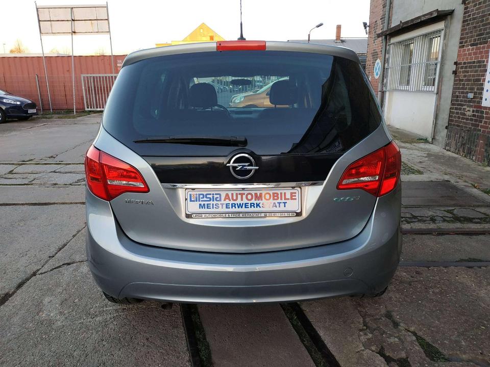 Opel Meriva 2011 — photo 5