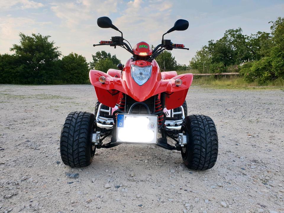 Kymco Quad mit super Optik 2004 — engine 250 ccm