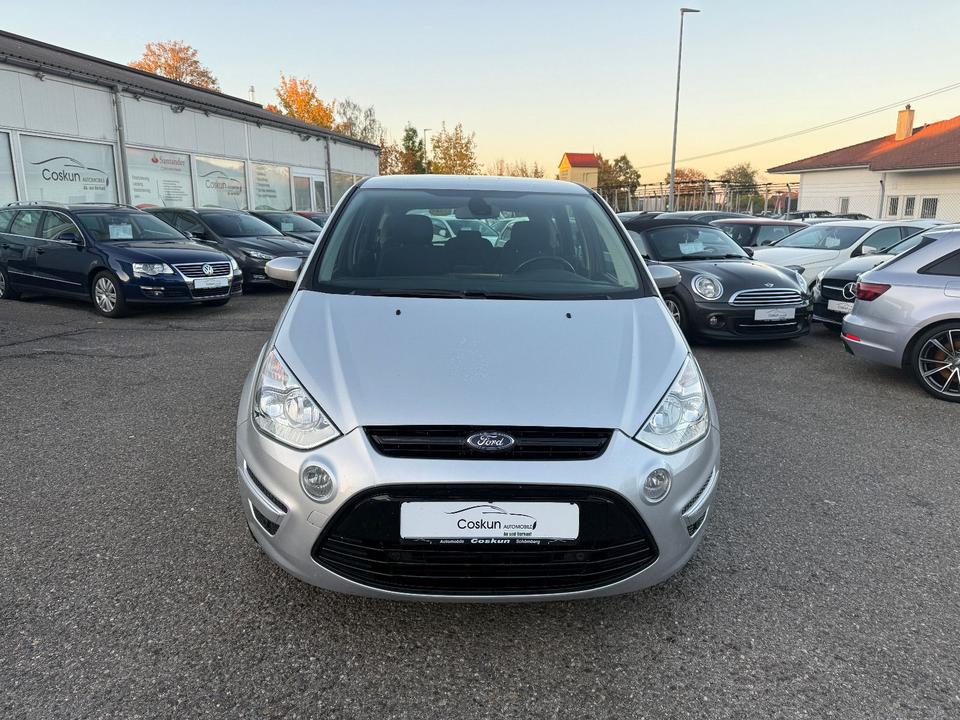 Ford S-Max 2011 — салон