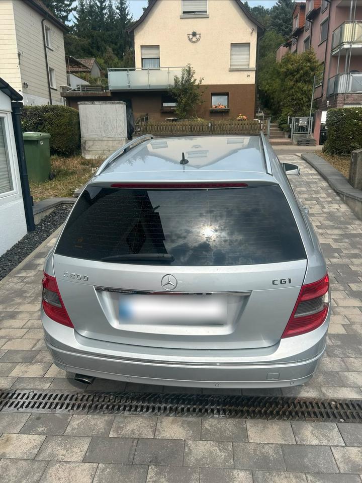 Mercedes Benz C 200 2010 — engine