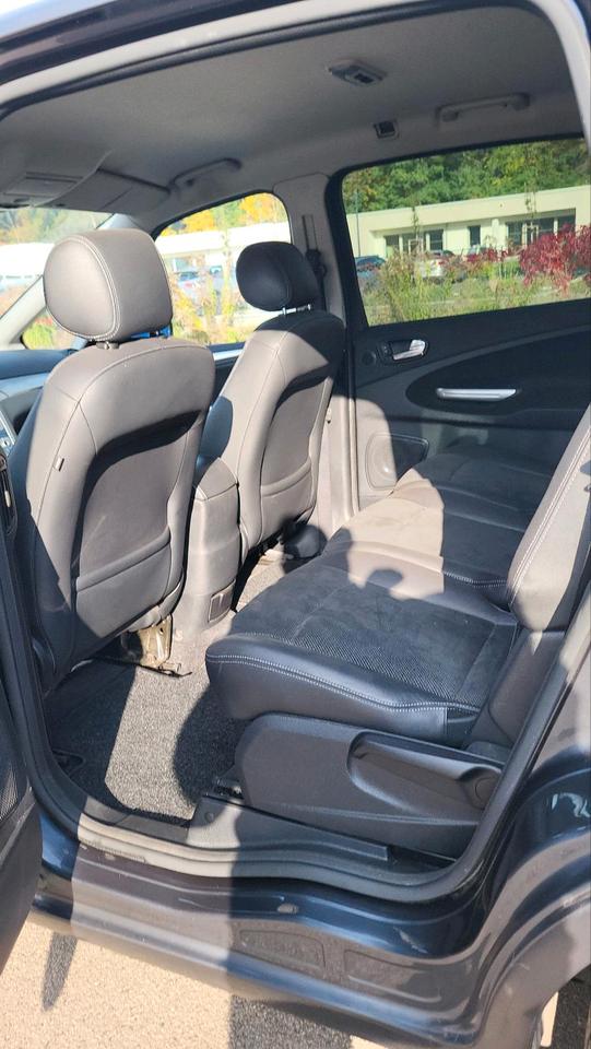 Ford S-Max 2008 — photo 10