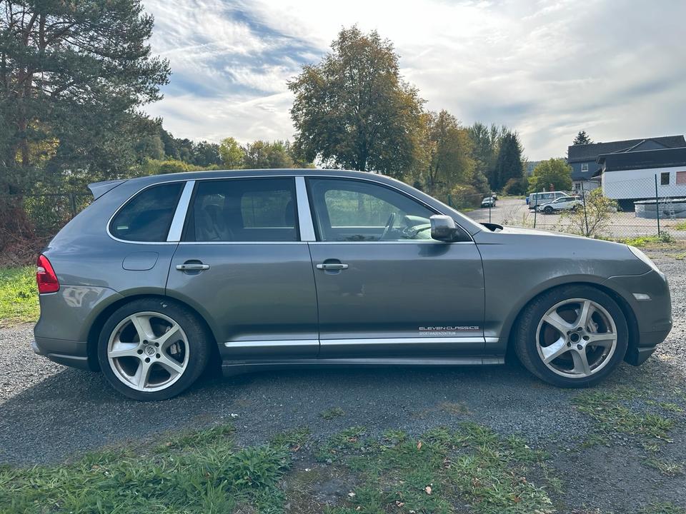 Porsche Cayenne 2007 — rear view