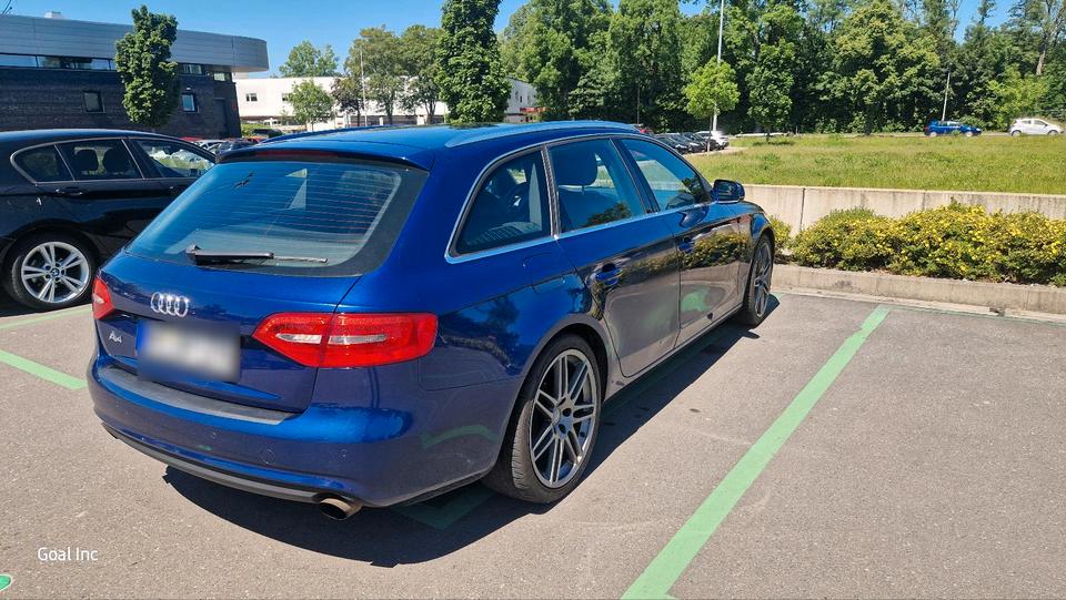 Audi A4 2012 — engine