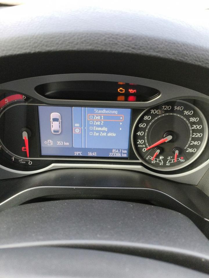Ford S-Max 2010 — photo 10