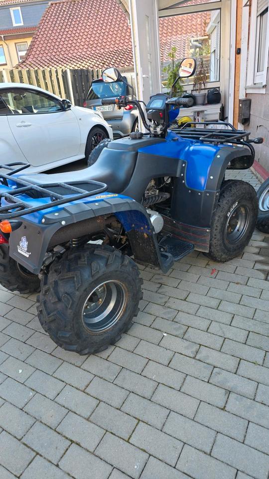 Weitere Motorräder Quad Loncin 250 Tüv Neu! 2 jahre oder tauschen! 2005 — interior