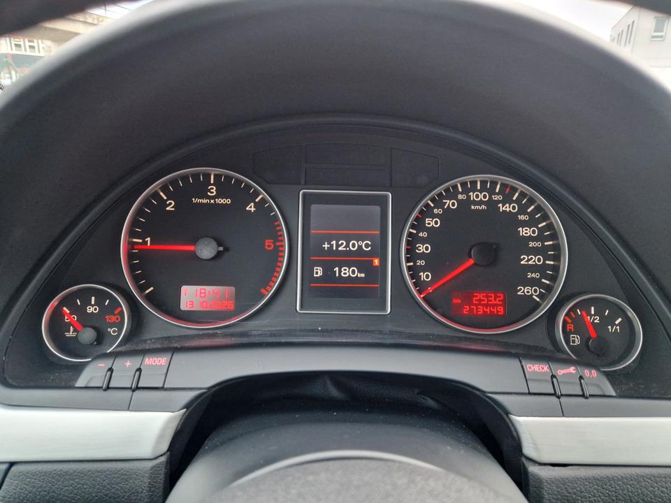 Audi A4 2007 — photo 14