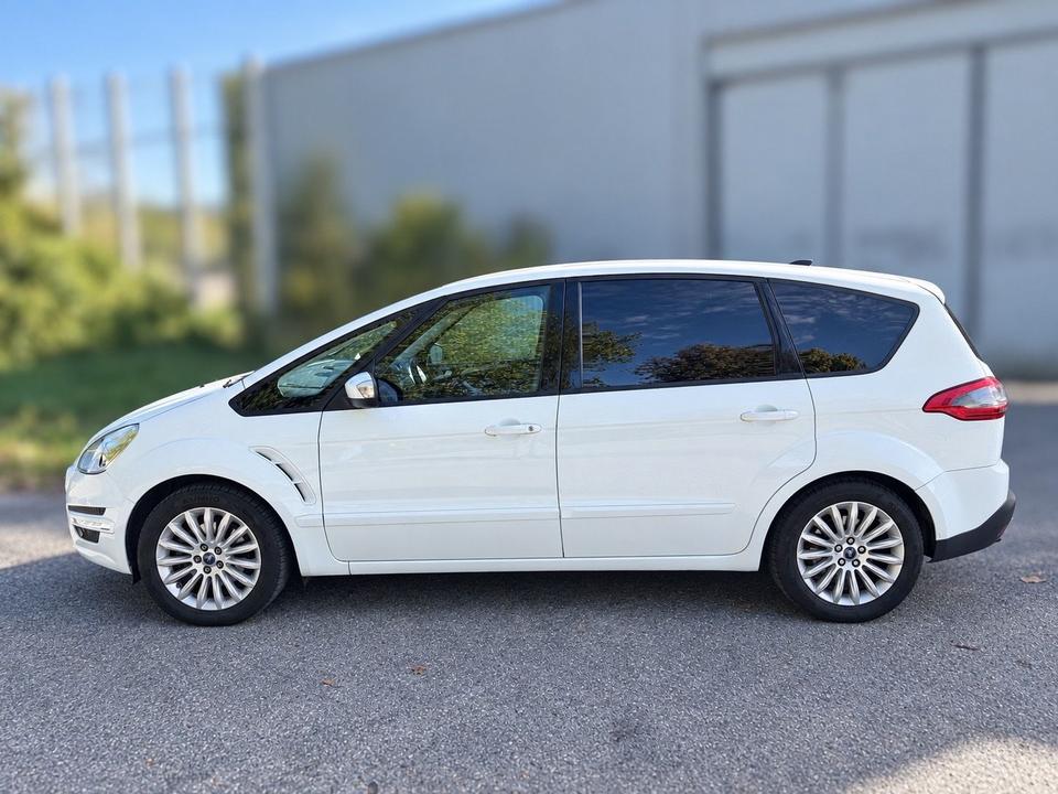 Ford S-Max 2015 — салон
