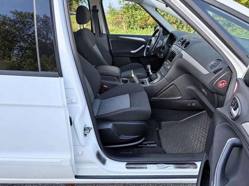 Ford S-Max 2015 — фото 8