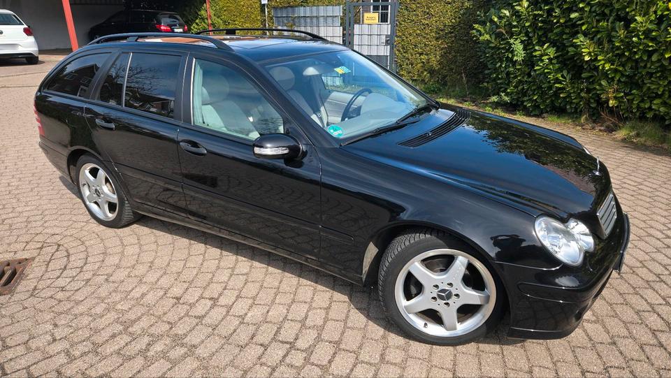 Mercedes Benz C 180 2006 — rear view