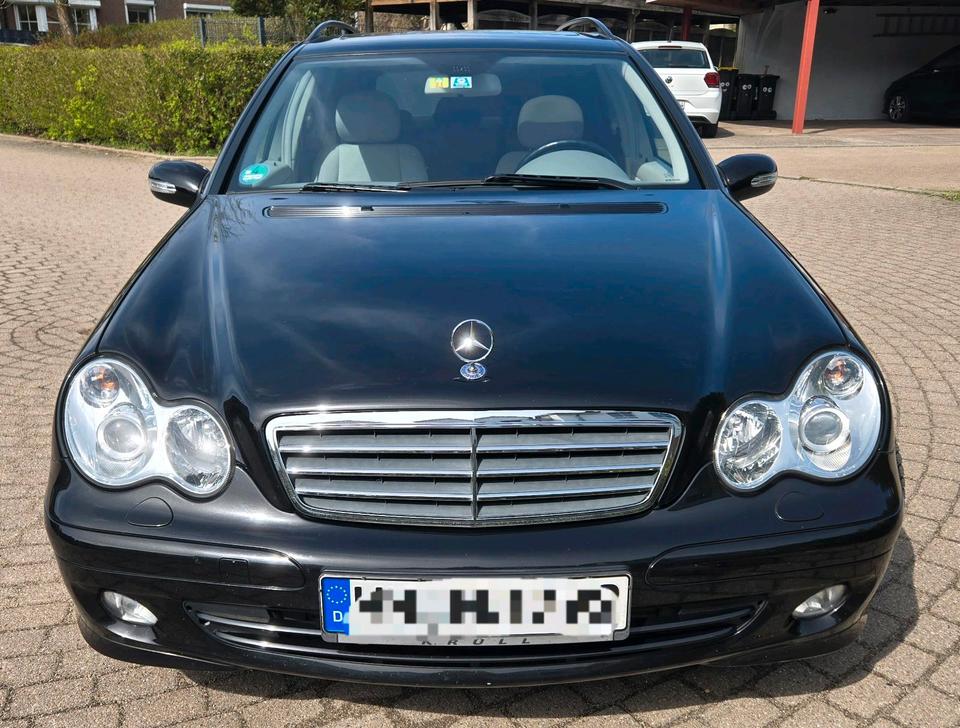 Mercedes Benz C 180 2006 — interior