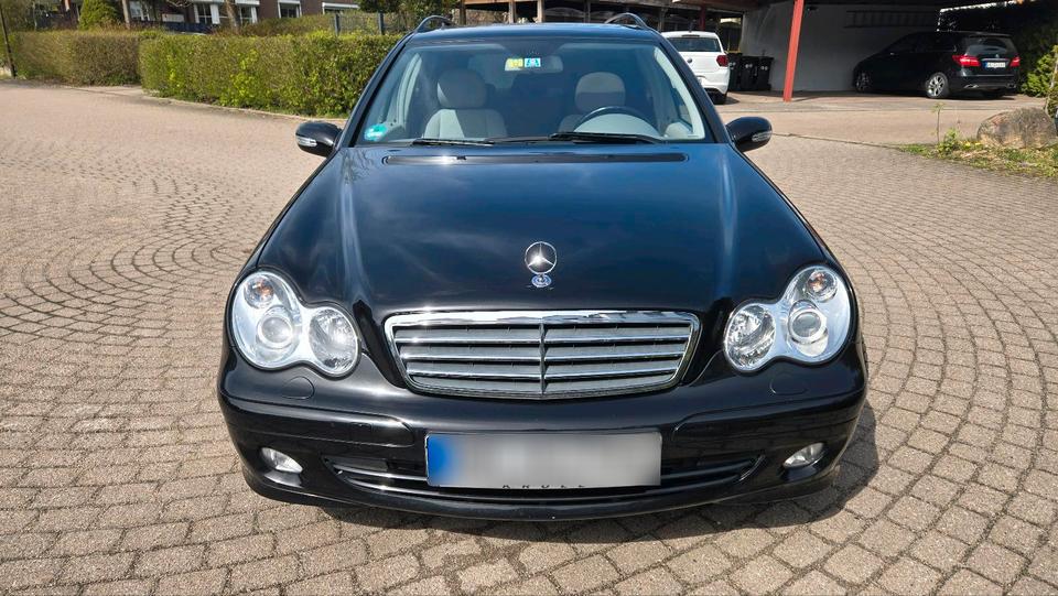 Mercedes Benz C 180 2006 — engine