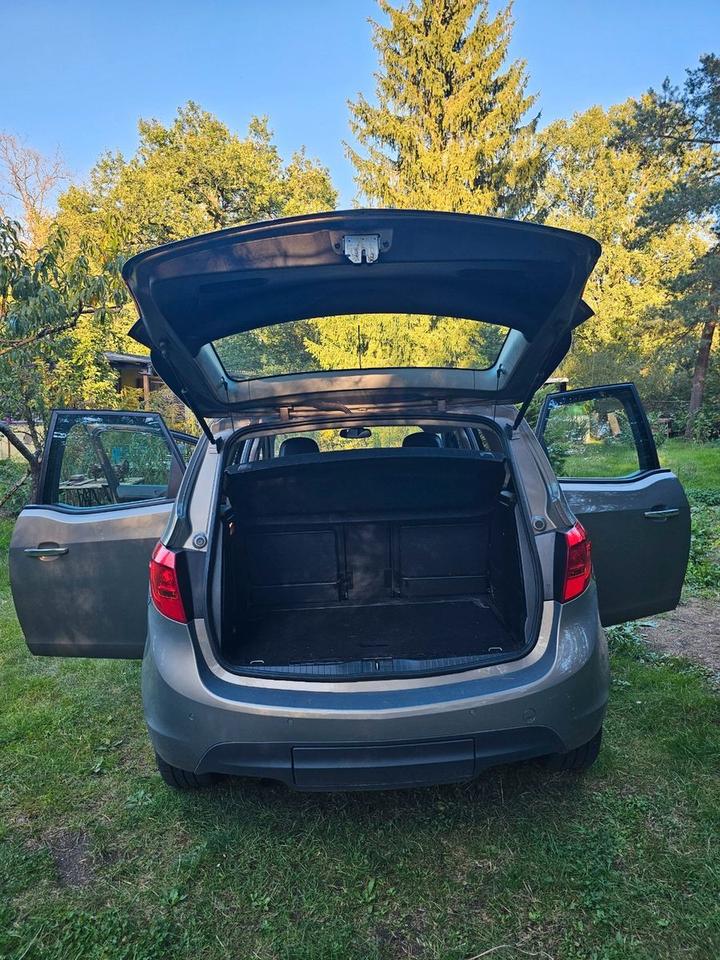 Opel Meriva 2012 — photo 6