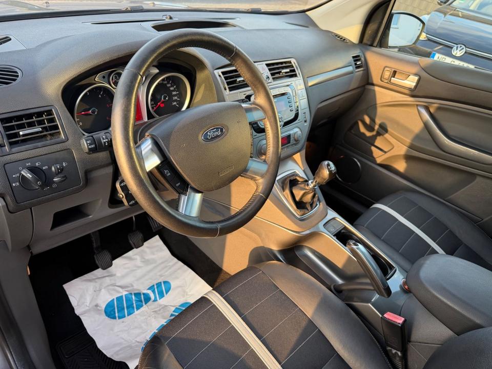 Ford Kuga 2011 — photo 18
