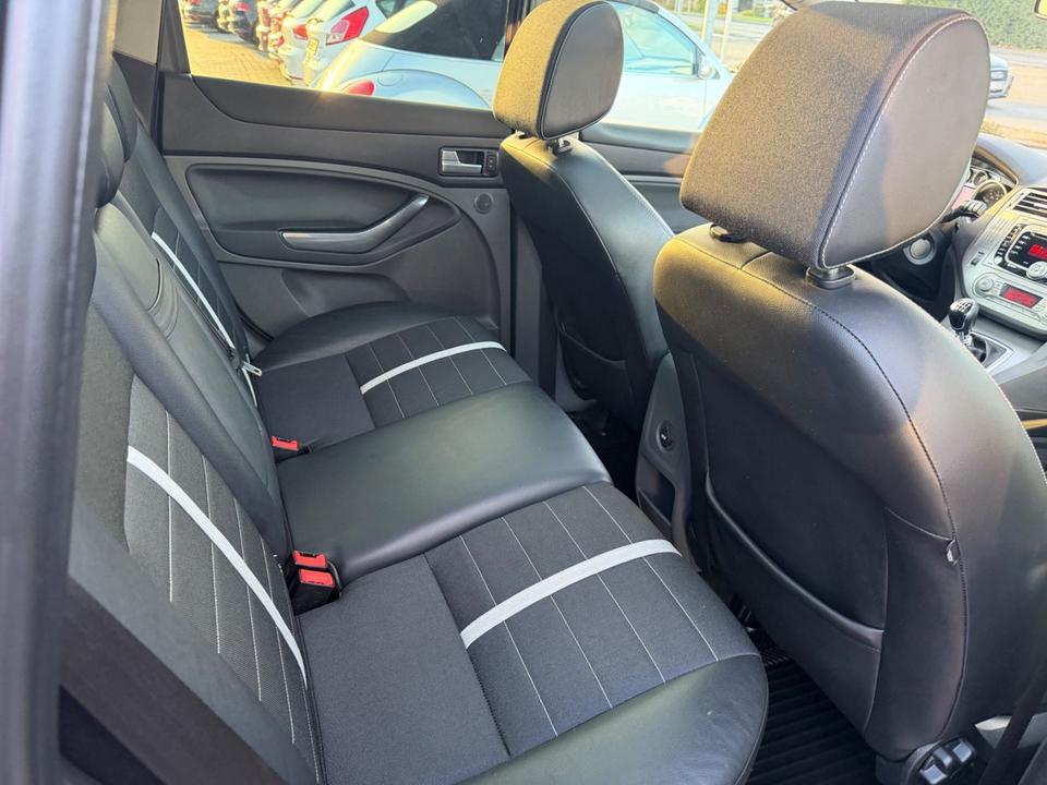 Ford Kuga 2011 — photo 20