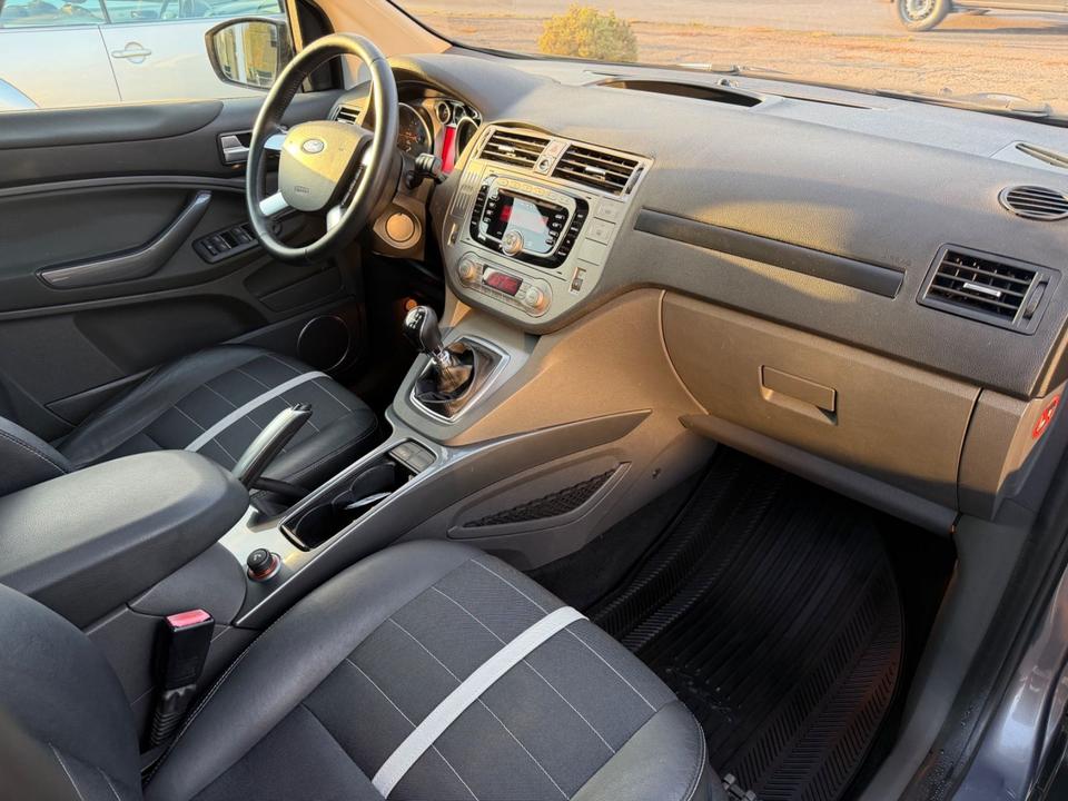 Ford Kuga 2011 — photo 24