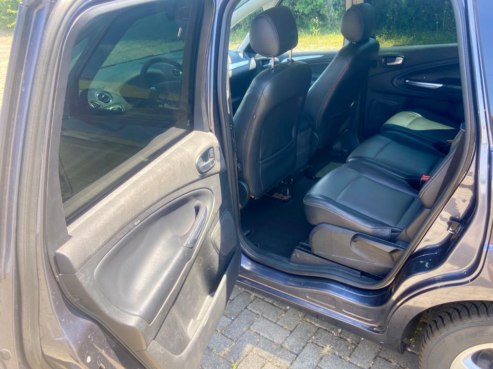 Ford S-Max 2009 — photo 10
