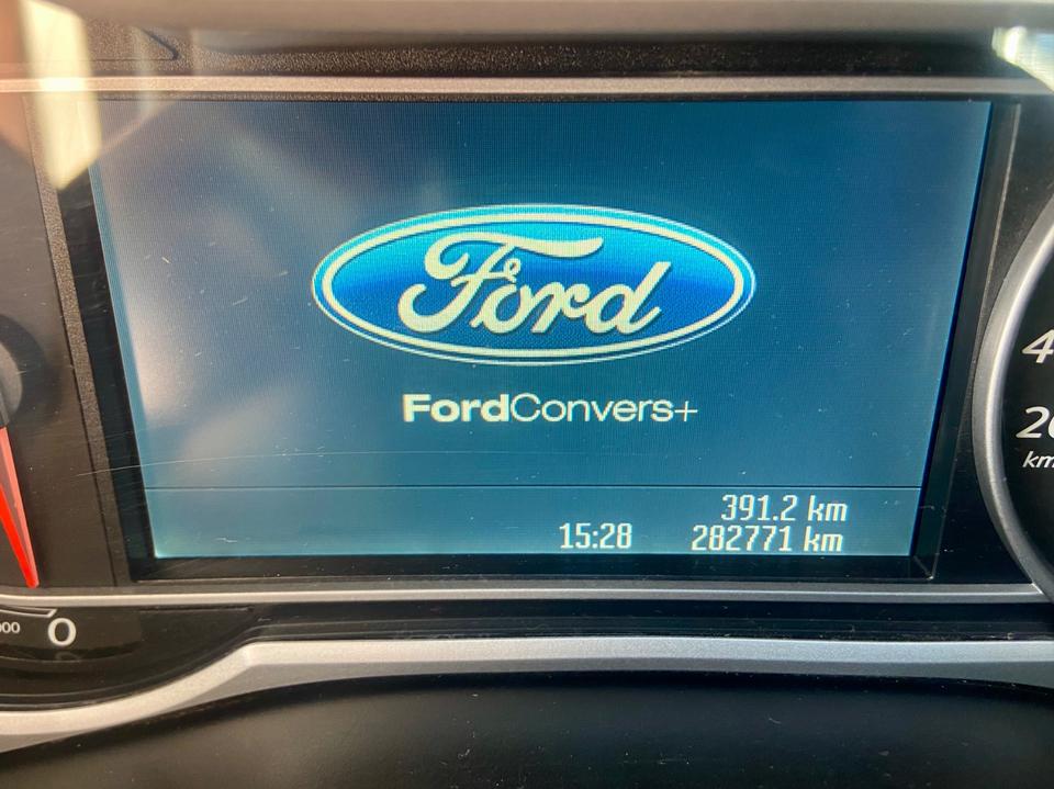 Ford S-Max 2009 — photo 18