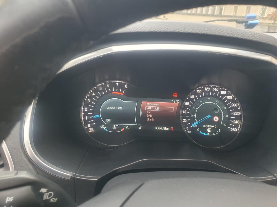 Ford S-Max 2015 — photo 9