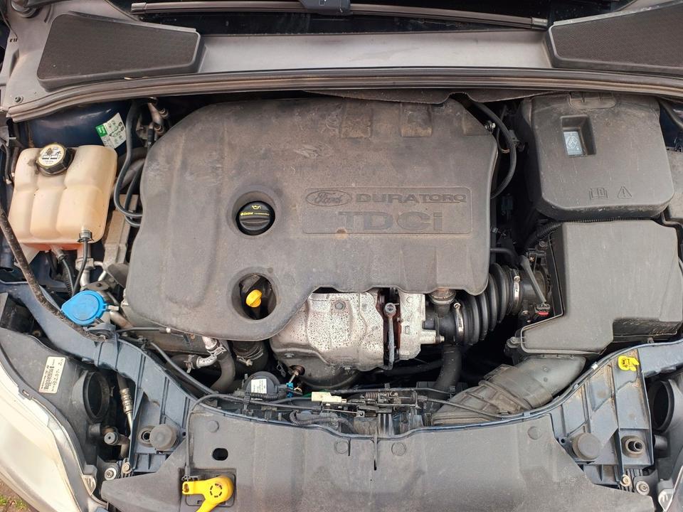 Ford Focus 2014 — photo 15