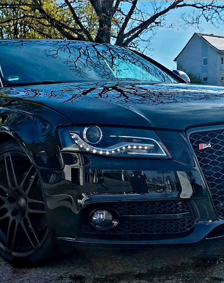 Audi A4 2009 — вигляд ззаду