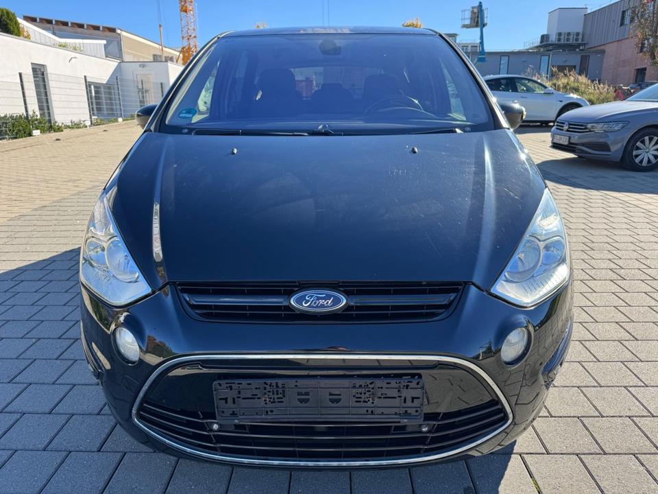 Ford S-Max 2012 — rear view