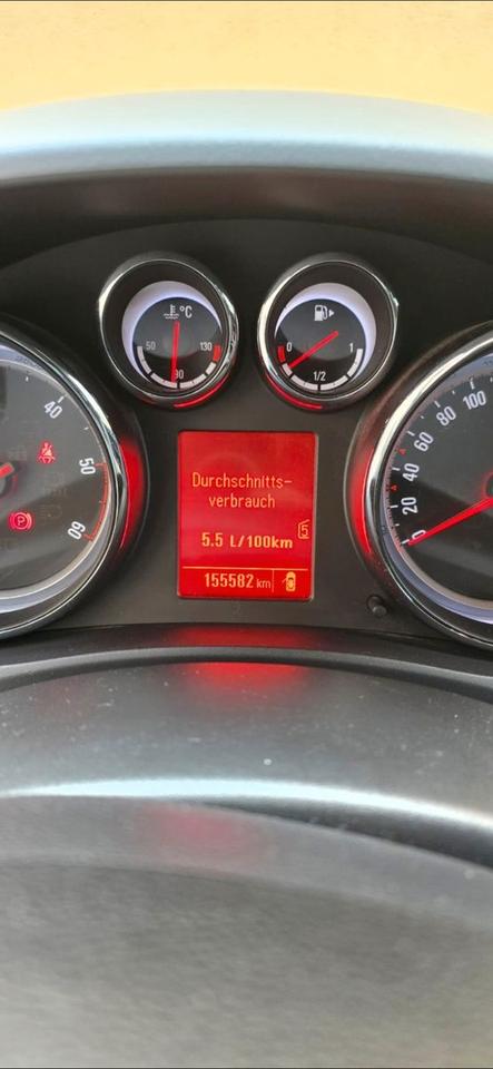 Opel Meriva 2012 — engine