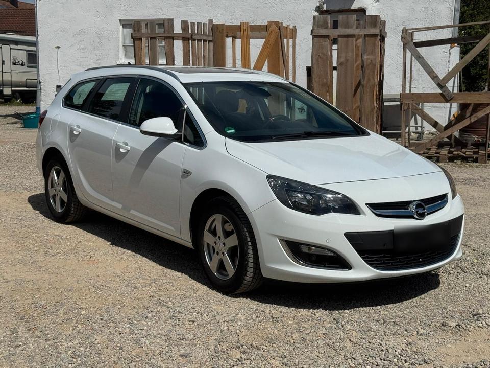 Opel Astra 2015 — photo 6