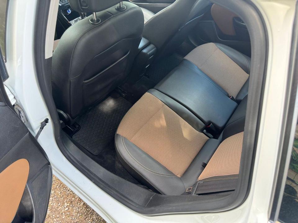 Opel Astra 2015 — photo 9