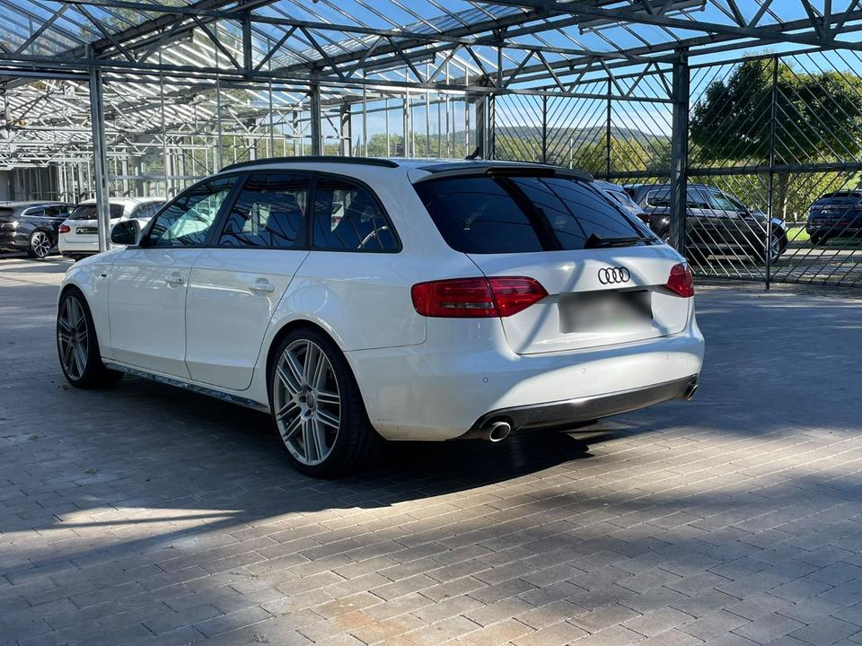 Audi A4 2009 — photo 13