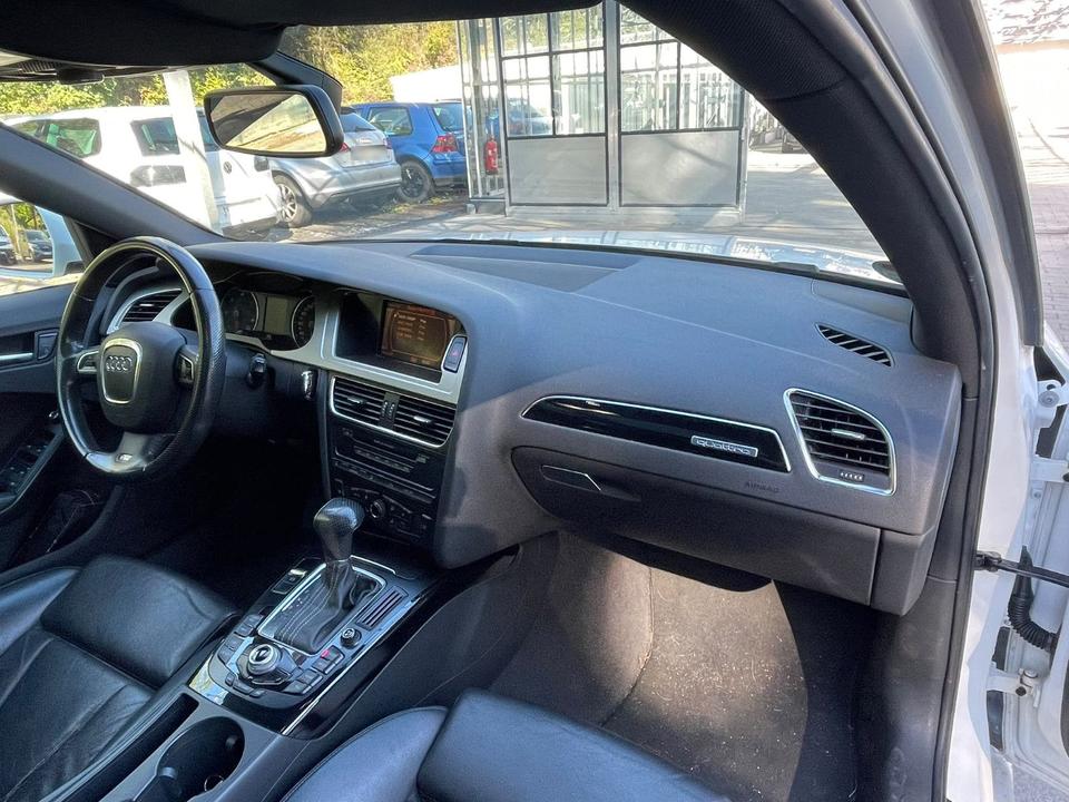 Audi A4 2009 — photo 6