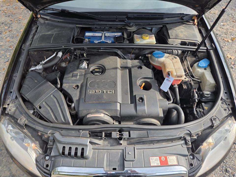 Audi A4 2008 — photo 12