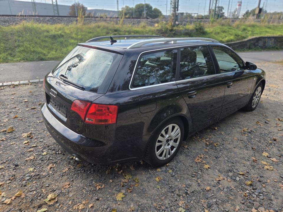Audi A4 2008 — rear view