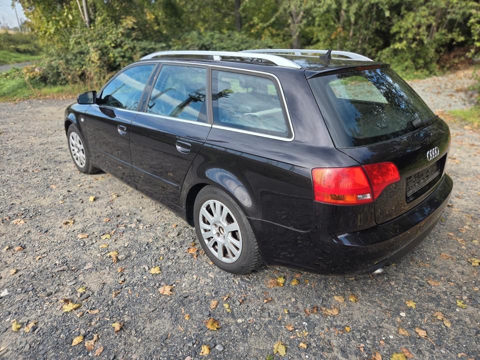 Audi A4 2008 — engine